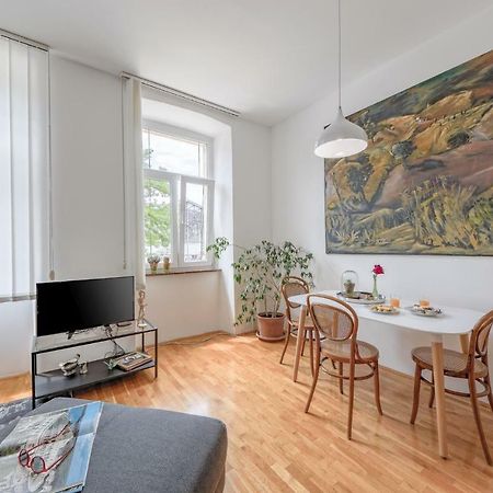Markaat Apartment Pula Buitenkant foto