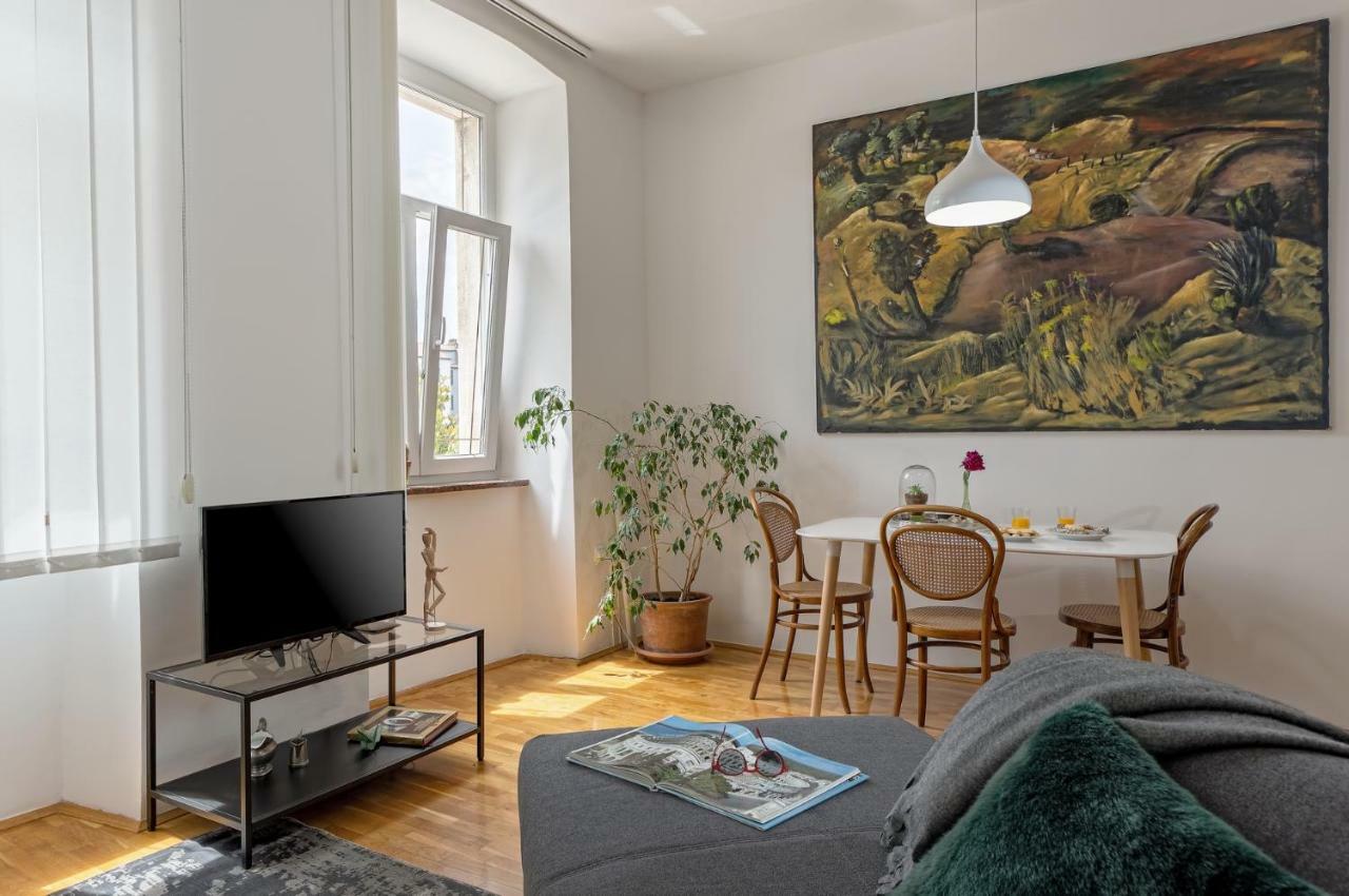 Markaat Apartment Pula Buitenkant foto